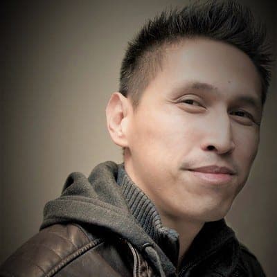 Mark Ongsitco, prévôt and coach at Marin Fencing Academy